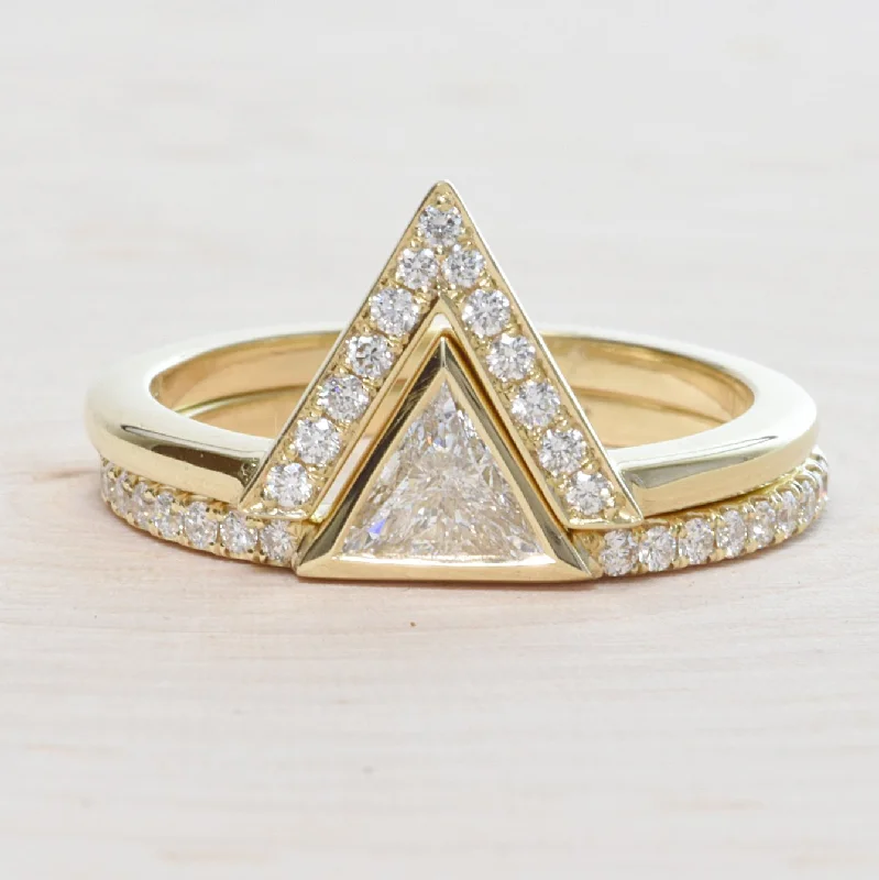 Anemone reef ring-14K Yellow Gold Triangle Engagement Ring Set