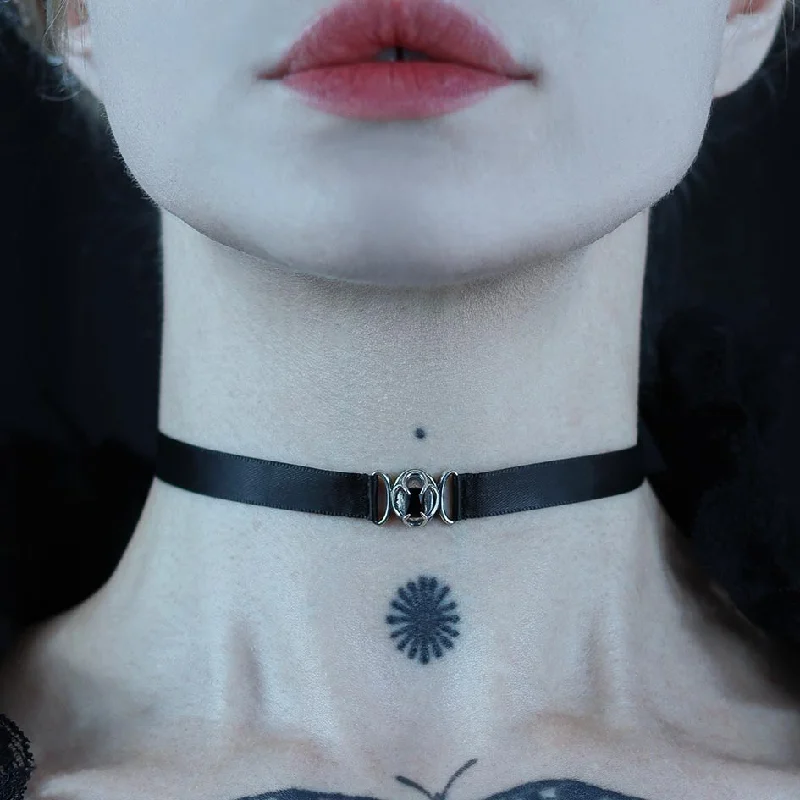 Mixed grain necklace-ELIZABETH. Black Spinel Tudor Satin Choker - Silver