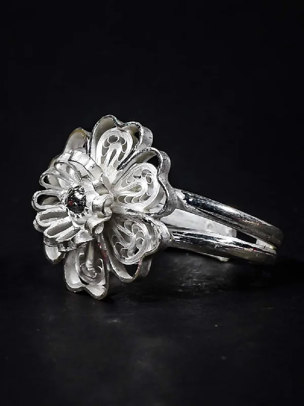 Tundra reed ring-Classic Floral