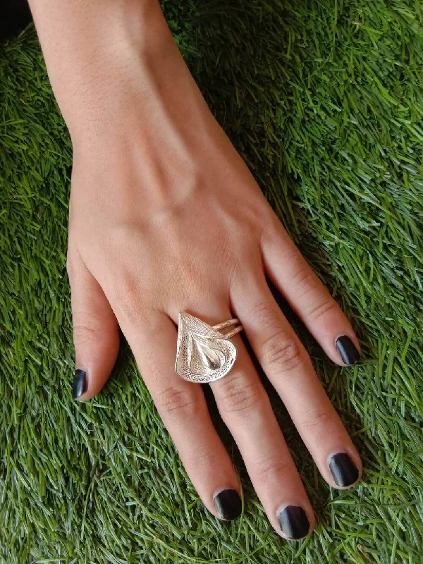 Coral seed ring-Petal Silver Ring