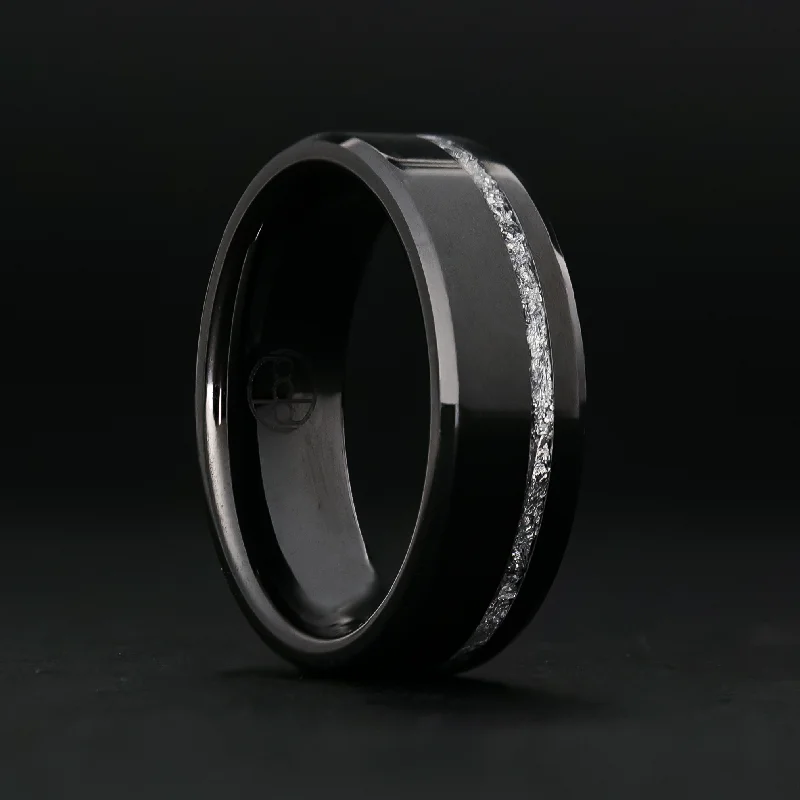 Micro bead ring-Silver Leaf Ring on Black Ceramic | Offset Inlay