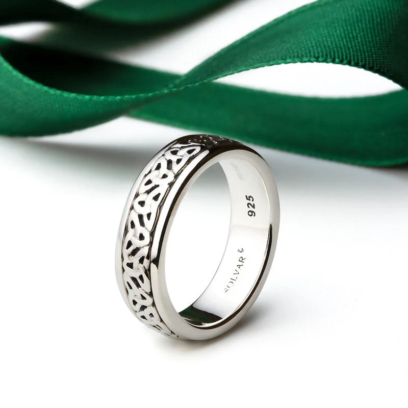 Pine wood ring-Ladies Silver Oxidised Trinity Knot Ring